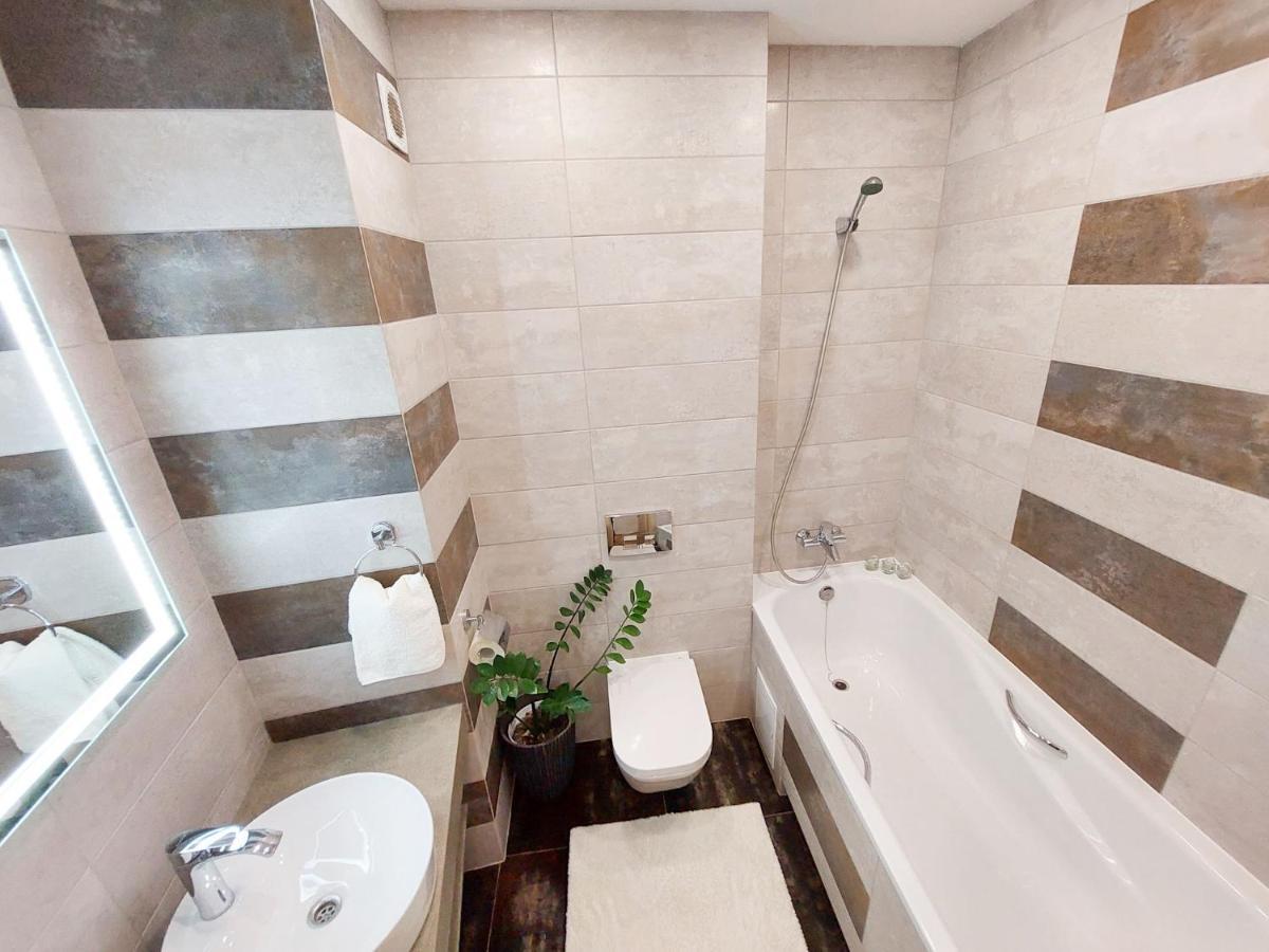 Monro Apartment Львов Экстерьер фото