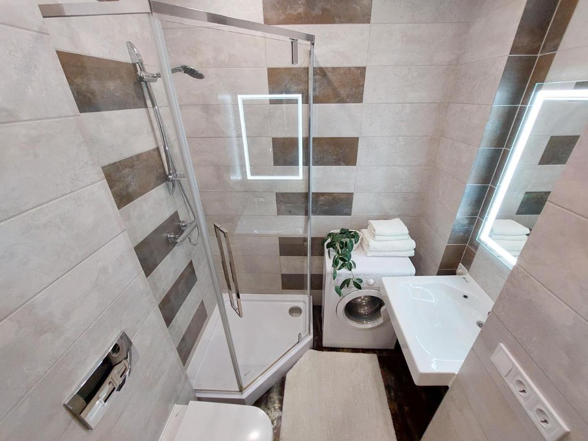 Monro Apartment Львов Экстерьер фото